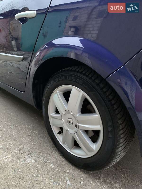 Минивэн Renault Scenic 2005 в Запорожье