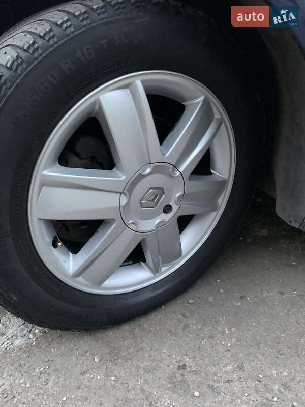 Минивэн Renault Scenic 2005 в Запорожье