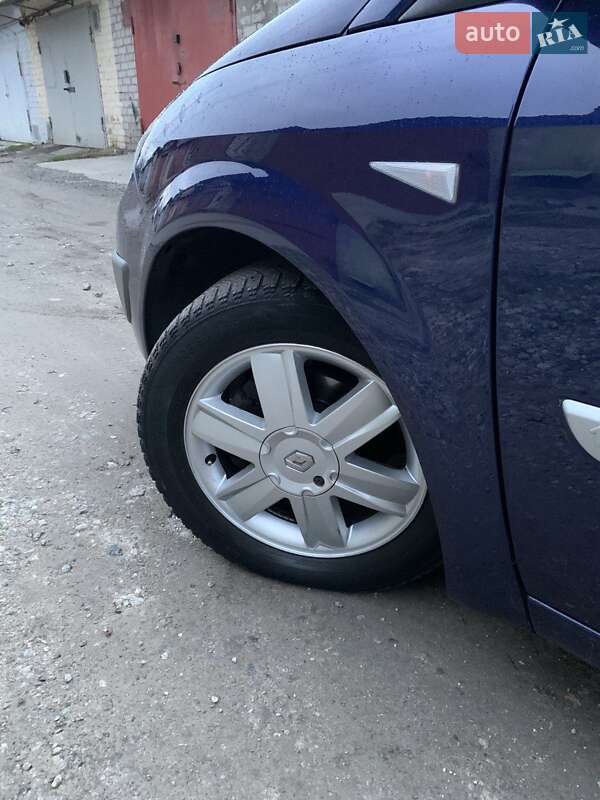 Минивэн Renault Scenic 2005 в Запорожье