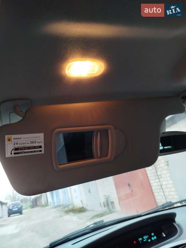 Минивэн Renault Scenic 2005 в Запорожье