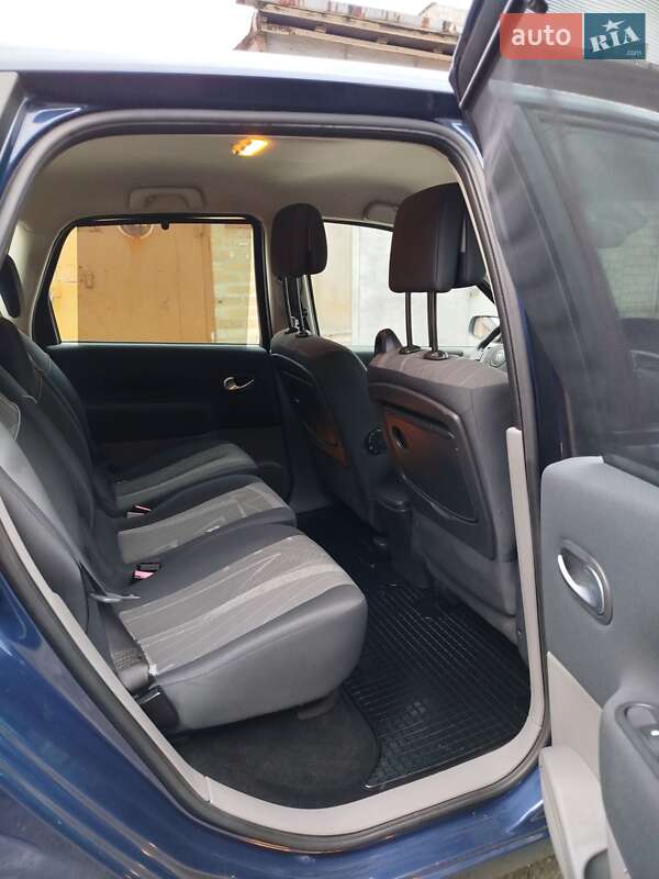 Минивэн Renault Scenic 2005 в Запорожье