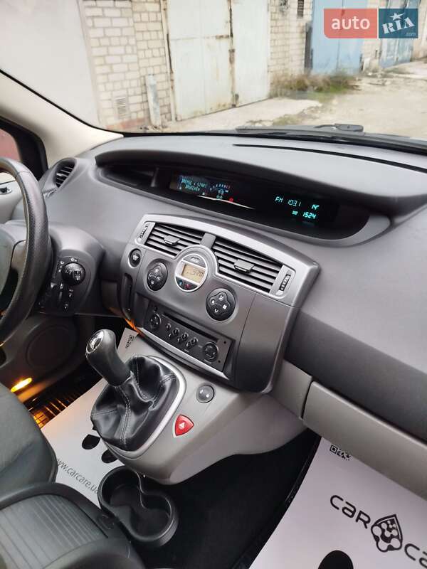 Минивэн Renault Scenic 2005 в Запорожье