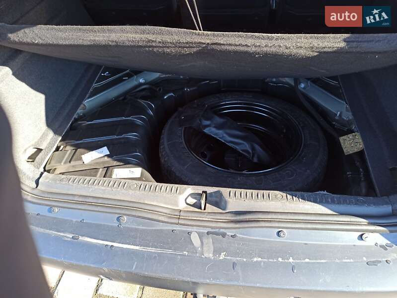 Мінівен Renault Scenic 2008 в Луцьку