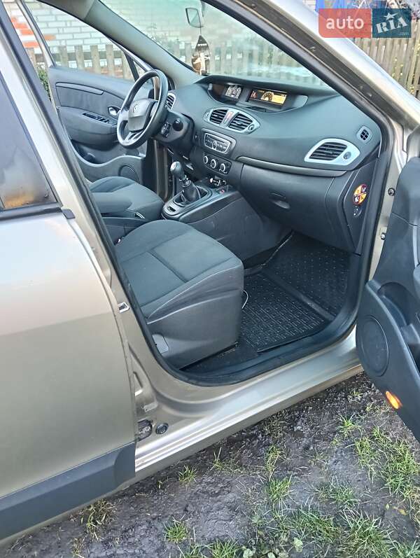 Мінівен Renault Scenic 2010 в Сумах фото 11 Мінівен Renault Scenic 2010 в Сумах