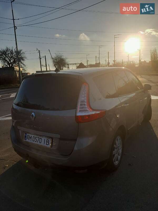 Минивэн Renault Scenic 2010 в Киеве фото 4 Минивэн Renault Scenic 2010 в Киеве
