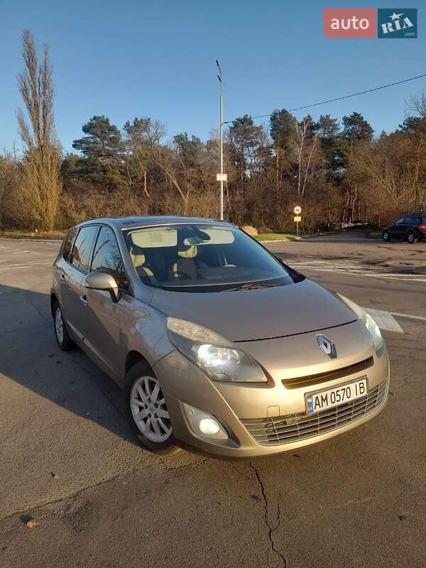Минивэн Renault Scenic 2010 в Киеве фото 2 Минивэн Renault Scenic 2010 в Киеве