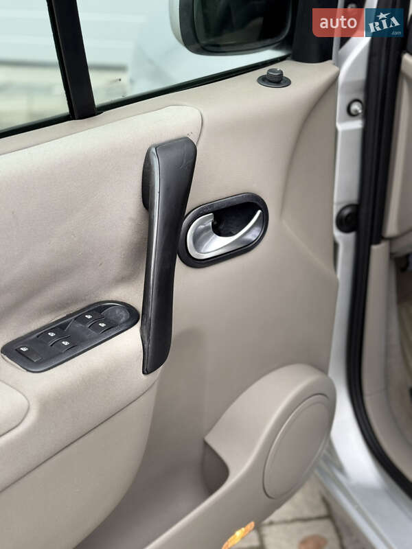 Минивэн Renault Scenic 2005 в Дрогобыче фото 40 Минивэн Renault Scenic 2005 в Дрогобыче