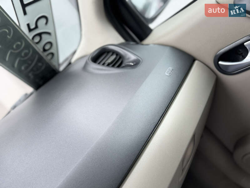 Минивэн Renault Scenic 2005 в Дрогобыче фото 51 Минивэн Renault Scenic 2005 в Дрогобыче