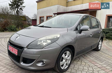 Мінівен Renault Scenic 2009 в Дубні