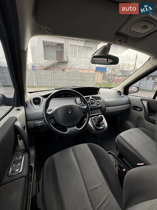 Минивэн Renault Scenic 2003 в Каменке