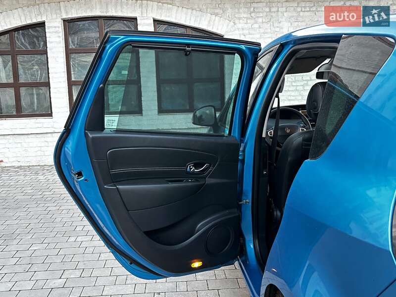 Мінівен Renault Scenic 2012 в Красилові