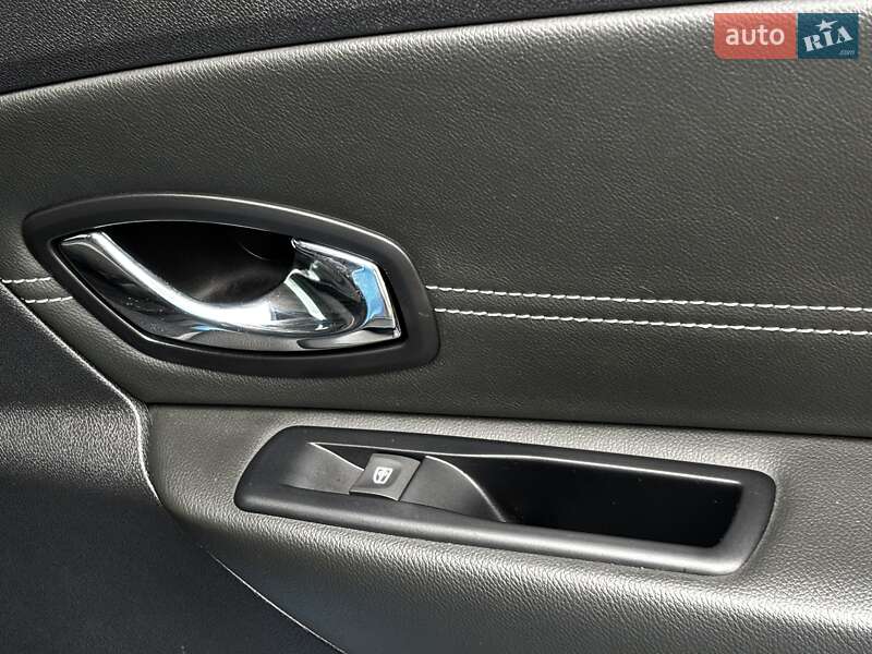 Мінівен Renault Scenic 2012 в Красилові