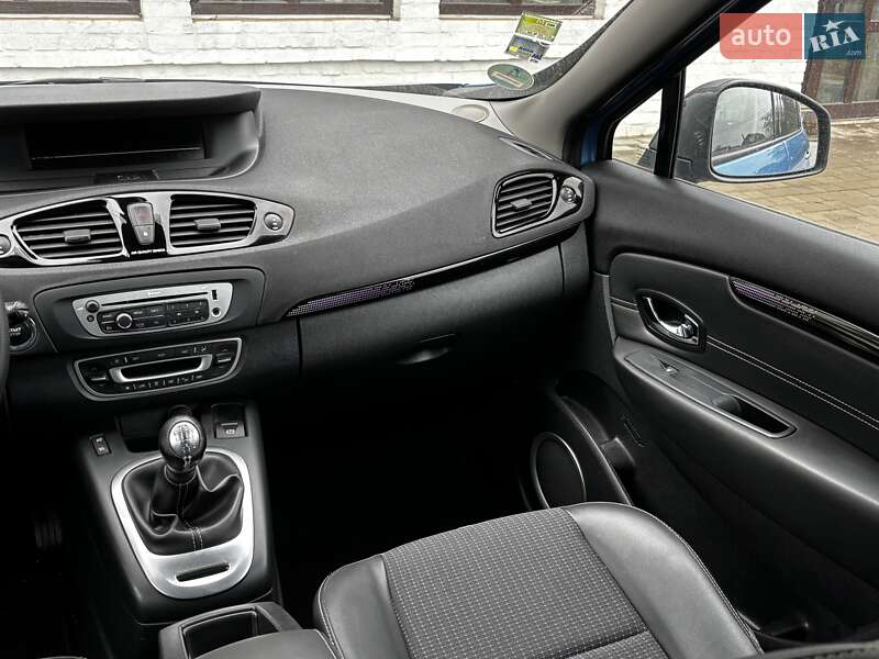 Мінівен Renault Scenic 2012 в Красилові