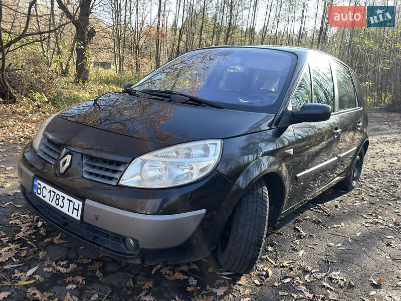 Минивэн Renault Scenic 2004 в Дрогобыче