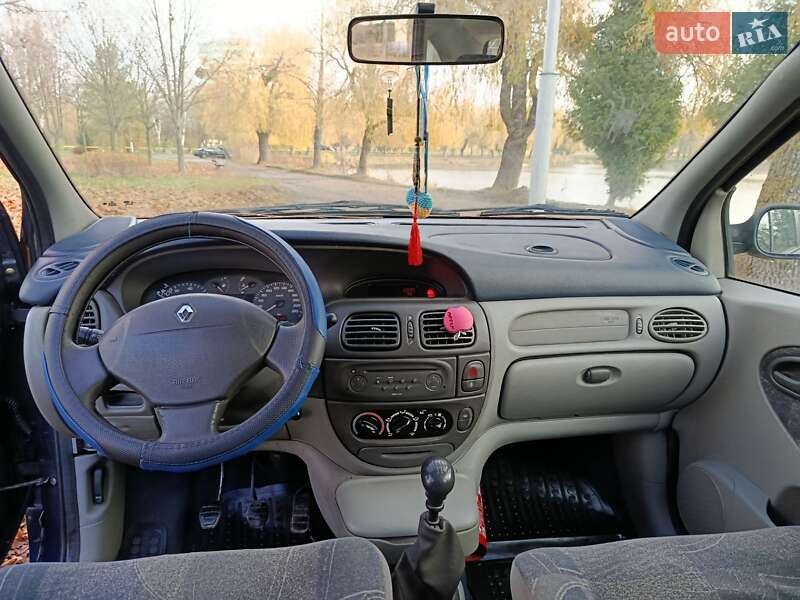 Минивэн Renault Scenic 2000 в Ровно