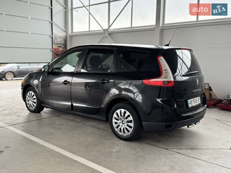 Минивэн Renault Scenic 2011 в Ильинцах