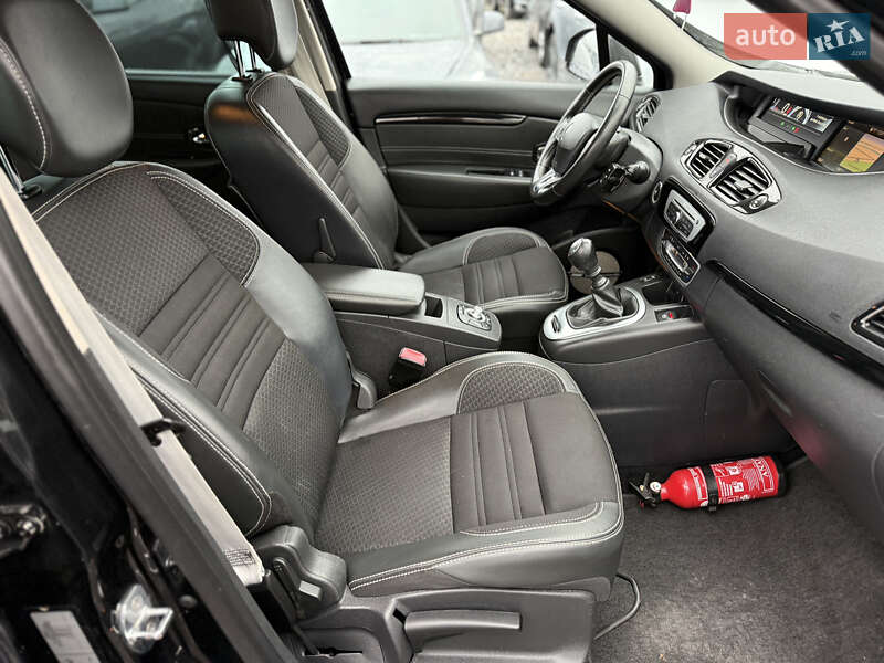 Минивэн Renault Scenic 2015 в Виннице