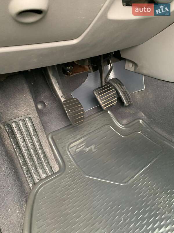 Минивэн Renault Scenic 2006 в Ивано-Франковске фото 6 Минивэн Renault Scenic 2006 в Ивано-Франковске