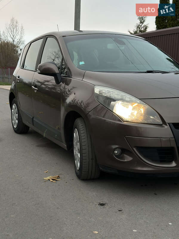 Минивэн Renault Scenic 2010 в Дубно фото 3 Минивэн Renault Scenic 2010 в Дубно