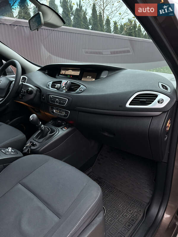 Минивэн Renault Scenic 2010 в Дубно фото 18 Минивэн Renault Scenic 2010 в Дубно