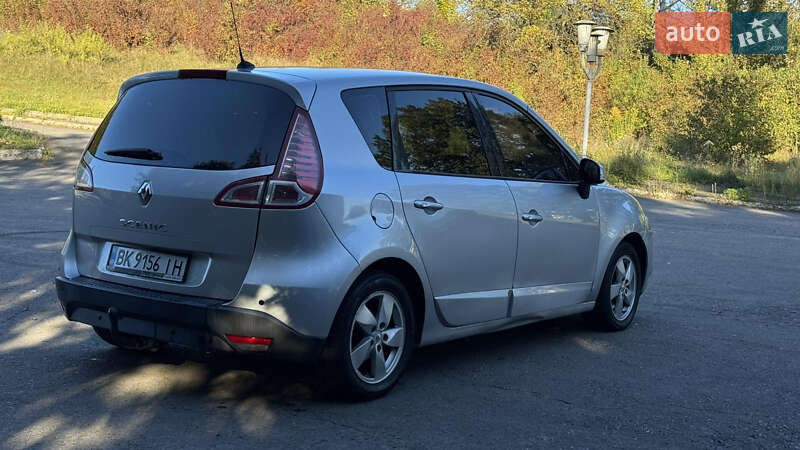 Минивэн Renault Scenic 2009 в Ровно