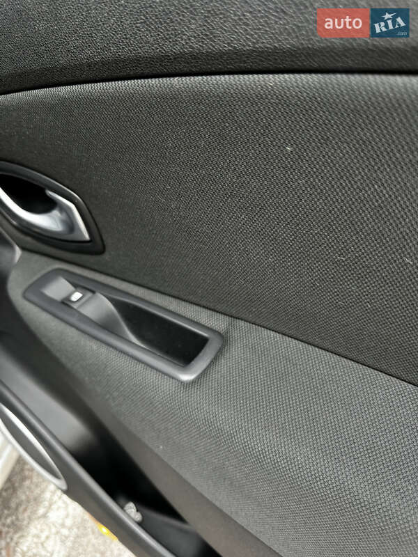 Минивэн Renault Scenic 2009 в Ровно