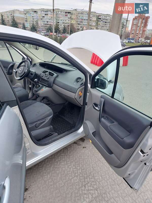 Минивэн Renault Scenic 2006 в Полтаве