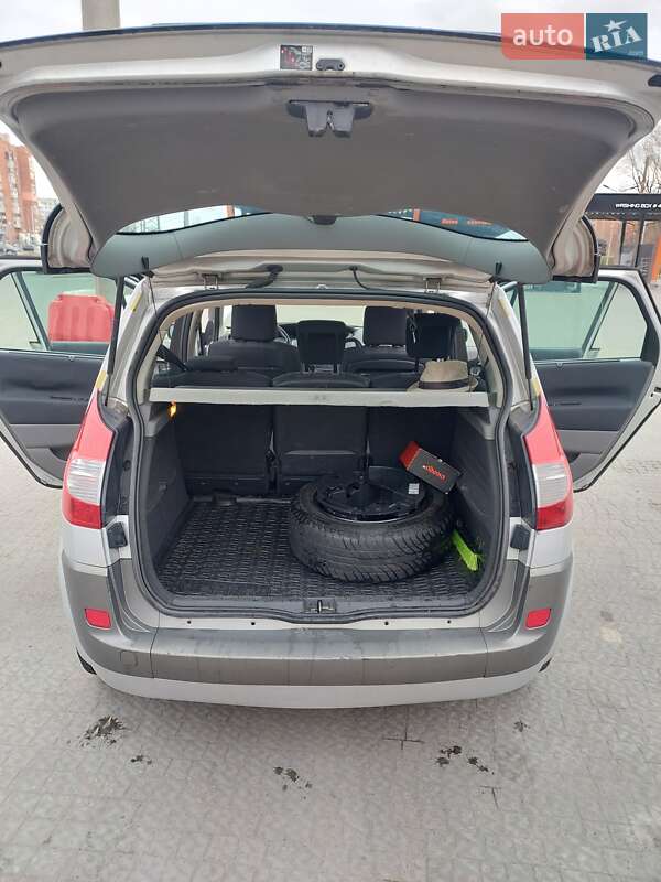 Минивэн Renault Scenic 2006 в Полтаве