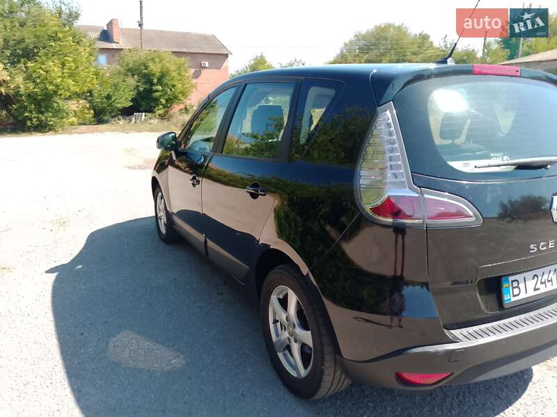 Мінівен Renault Scenic 2012 в Миргороді