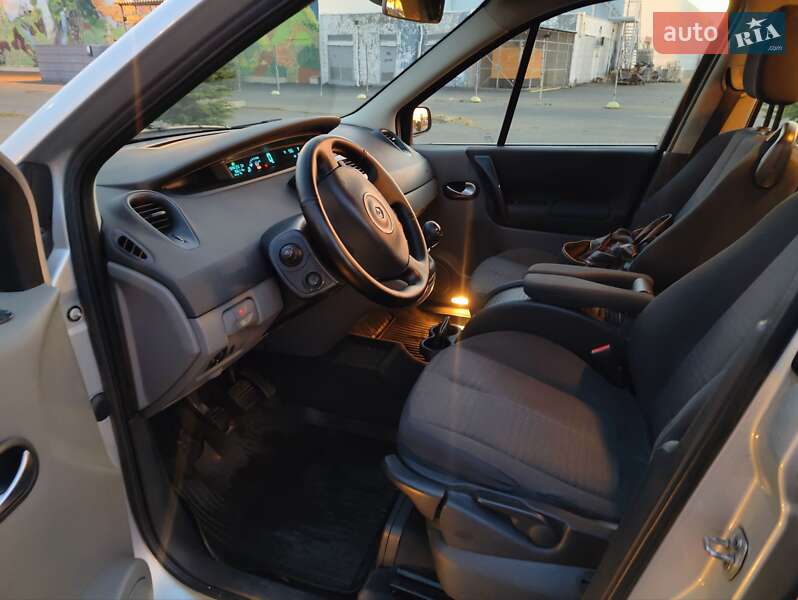 Мінівен Renault Scenic 2007 в Одесі