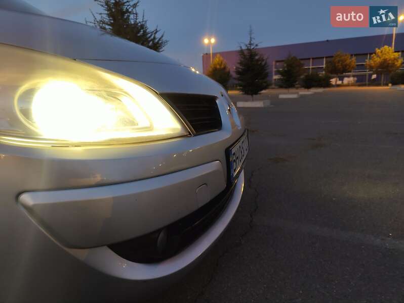 Мінівен Renault Scenic 2007 в Одесі