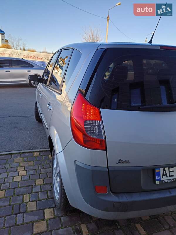 Минивэн Renault Scenic 2007 в Кривом Роге