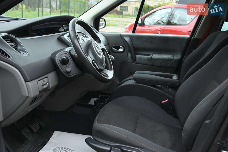 Мінівен Renault Scenic 2008 в Бердичеві