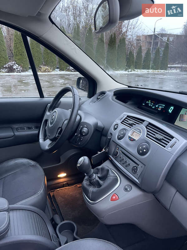 Минивэн Renault Scenic 2008 в Ровно