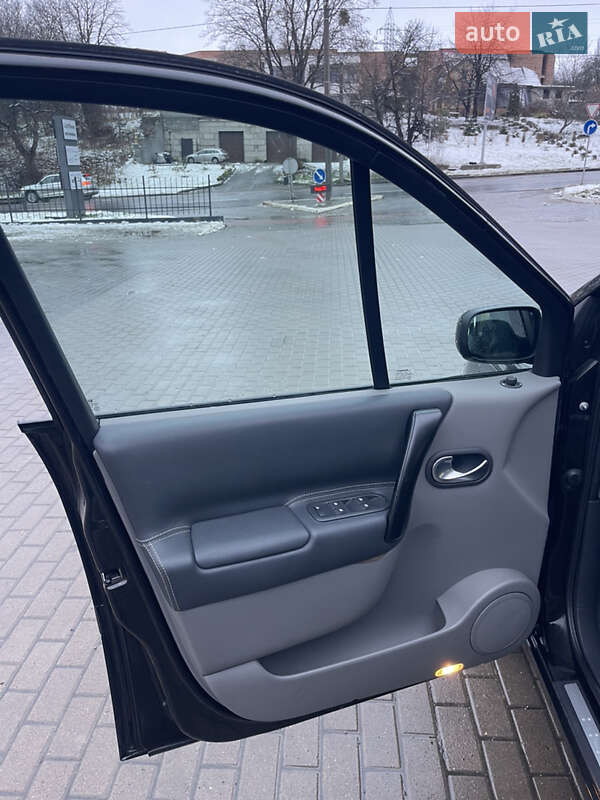 Минивэн Renault Scenic 2008 в Ровно