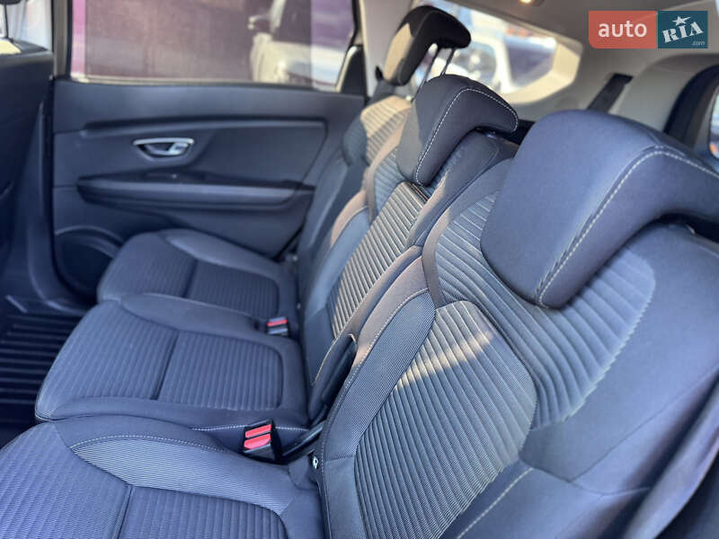 Мінівен Renault Scenic 2018 в Івано-Франківську фото 32 Мінівен Renault Scenic 2018 в Івано-Франківську