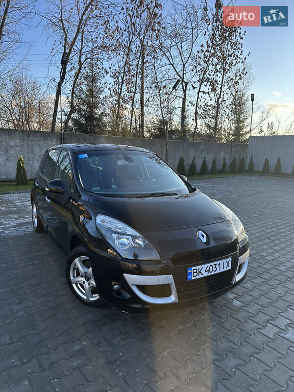 Мінівен Renault Scenic 2011 в Костопілі