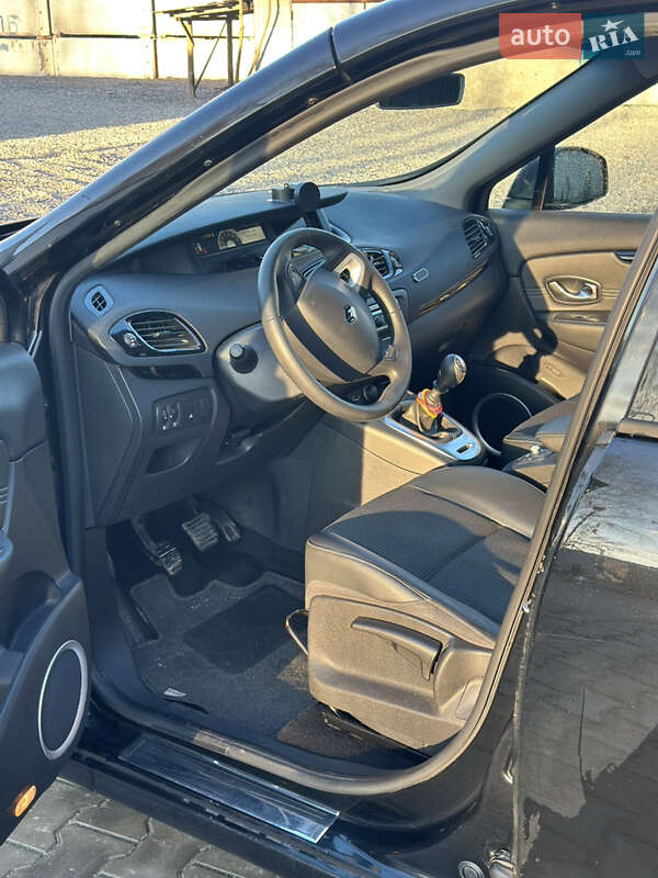 Мінівен Renault Scenic 2011 в Костопілі