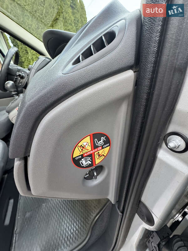 Минивэн Renault Scenic 2007 в Чернигове