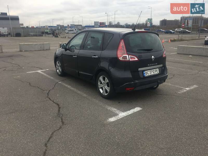 Мінівен Renault Scenic 2010 в Софіївській Борщагівці