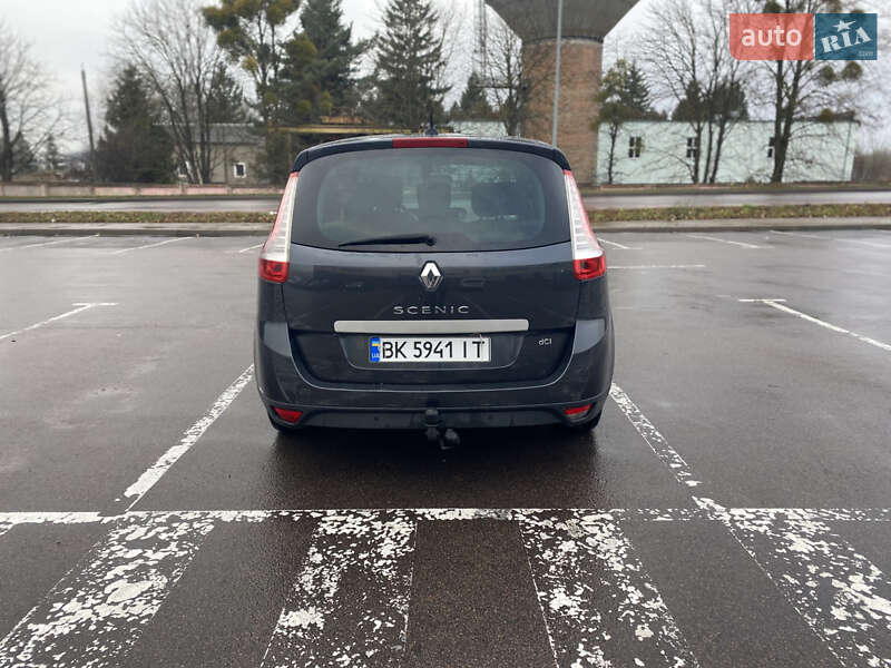 Мінівен Renault Scenic 2011 в Рівному