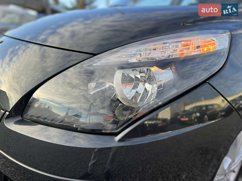 Мінівен Renault Scenic 2009 в Лубнах