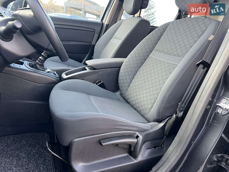 Мінівен Renault Scenic 2009 в Лубнах