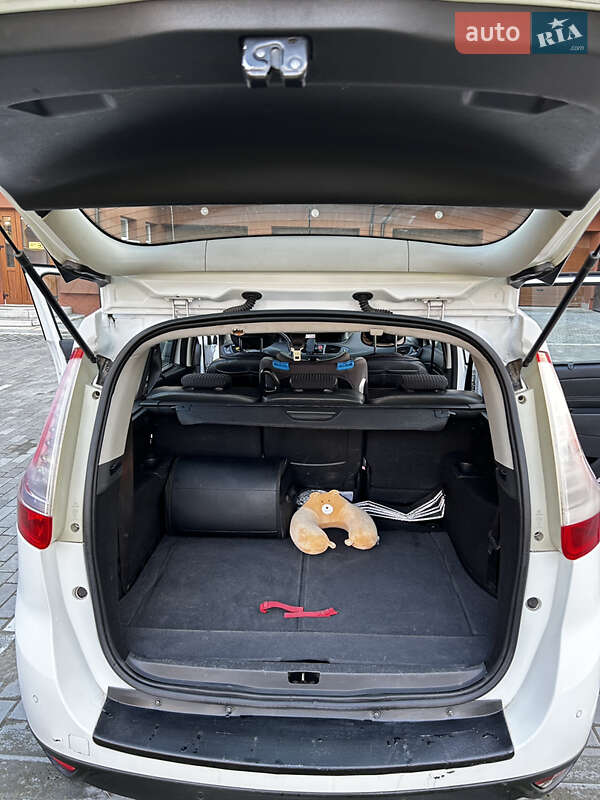 Мінівен Renault Scenic 2011 в Львові