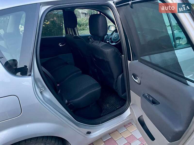 Мінівен Renault Scenic 2008 в Глобиному