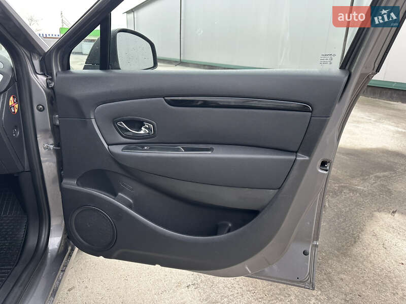 Минивэн Renault Scenic 2014 в Виннице