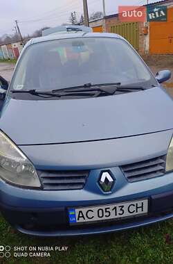 Минивэн Renault Scenic 2004 в Владимире