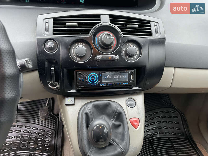 Минивэн Renault Scenic 2003 в Красилове