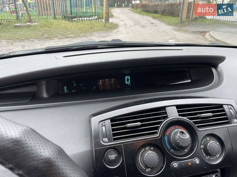 Минивэн Renault Scenic 2003 в Красилове