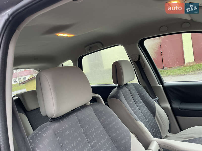 Минивэн Renault Scenic 2003 в Красилове